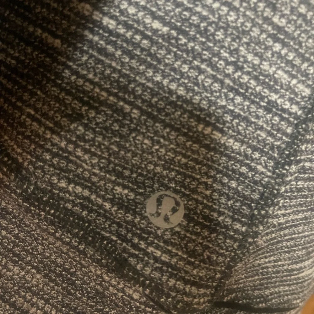 Lululemon" Think Fast Pullover - Picture 14 of 16
